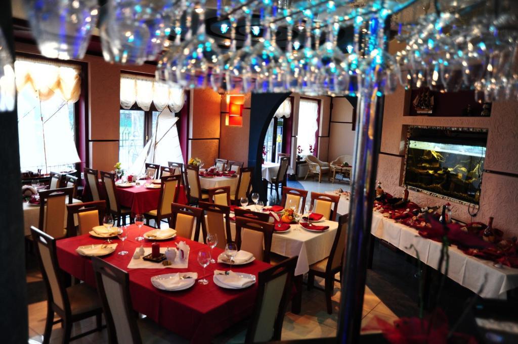Hotel Spinaker Łeba Extérieur photo