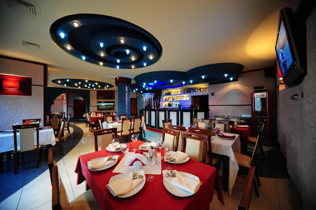 Hotel Spinaker Łeba Extérieur photo